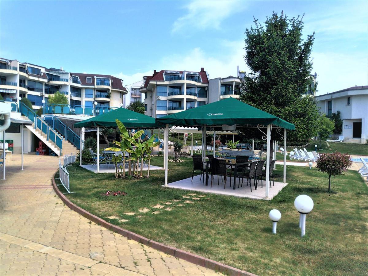 Baratero Vlas Marina Apartment Sveti Vlas Exterior photo