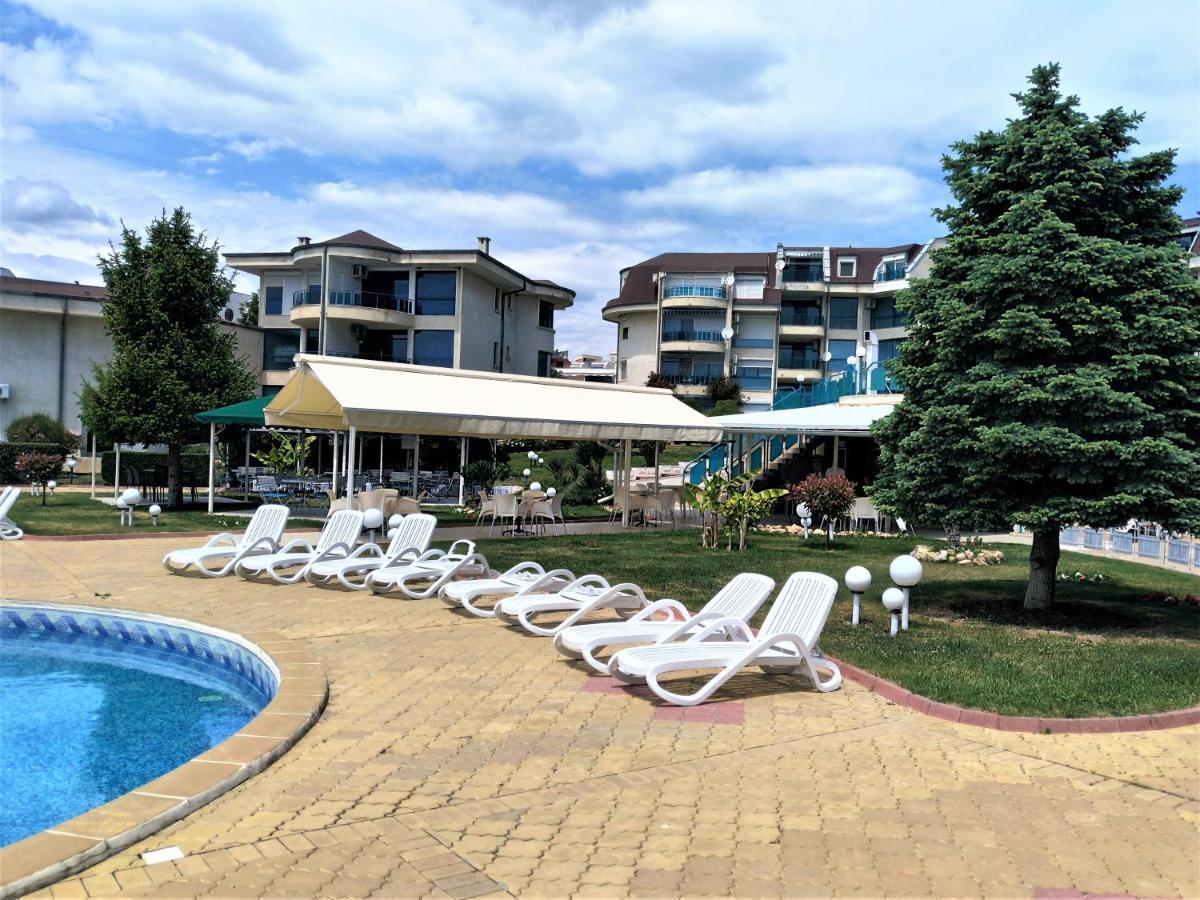 Baratero Vlas Marina Apartment Sveti Vlas Exterior photo