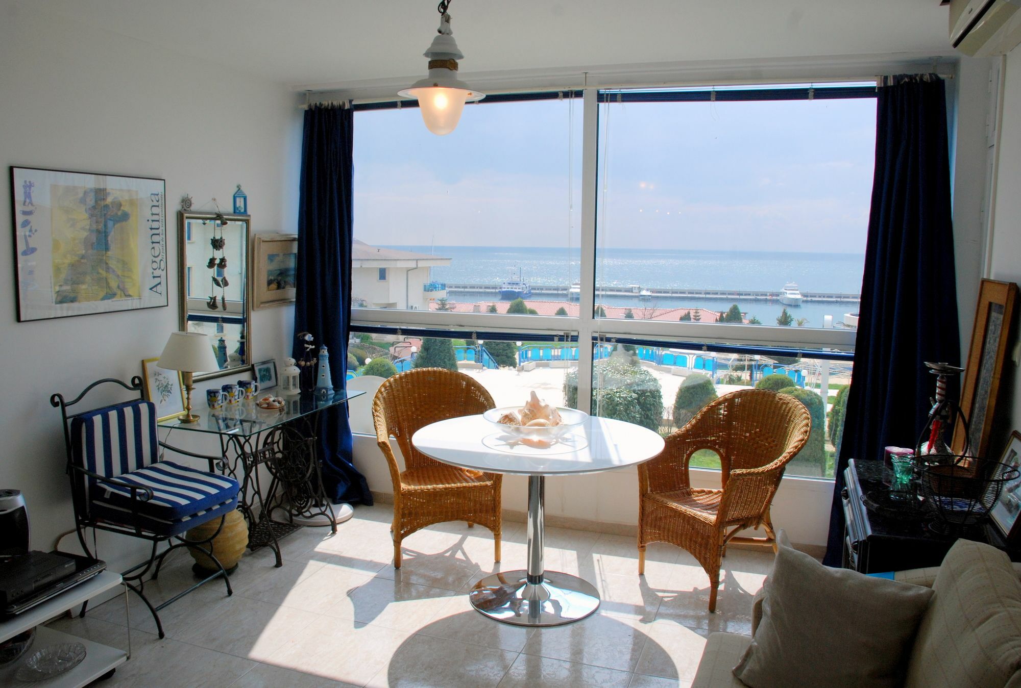 Baratero Vlas Marina Apartment Sveti Vlas Exterior photo